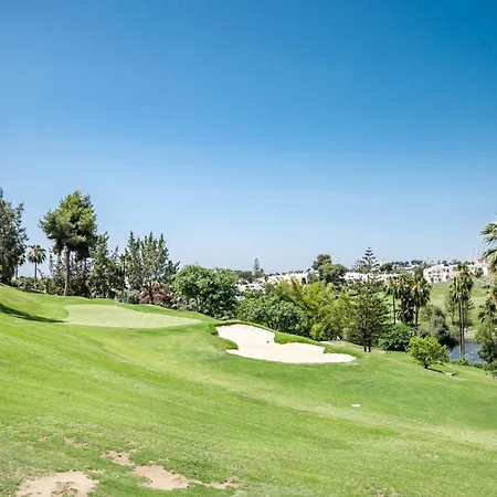 Coastal In Gated Community Close To Puerto Banus And Centro Plaza , Lr10 Apartment *