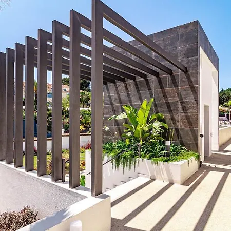 Coastal In Gated Community Close To Puerto Banus And Centro Plaza , Lr10 * Marbella