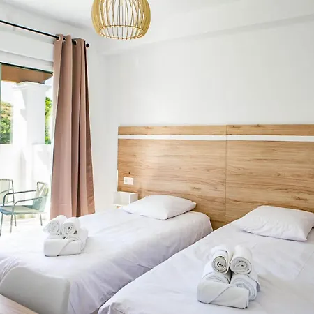 Coastal In Gated Community Close To Puerto Banus And Centro Plaza , Lr10 Apartment Marbella