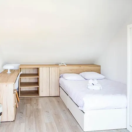 Apartment Coastal In Gated Community Close To Puerto Banus And Centro Plaza , Lr10 *